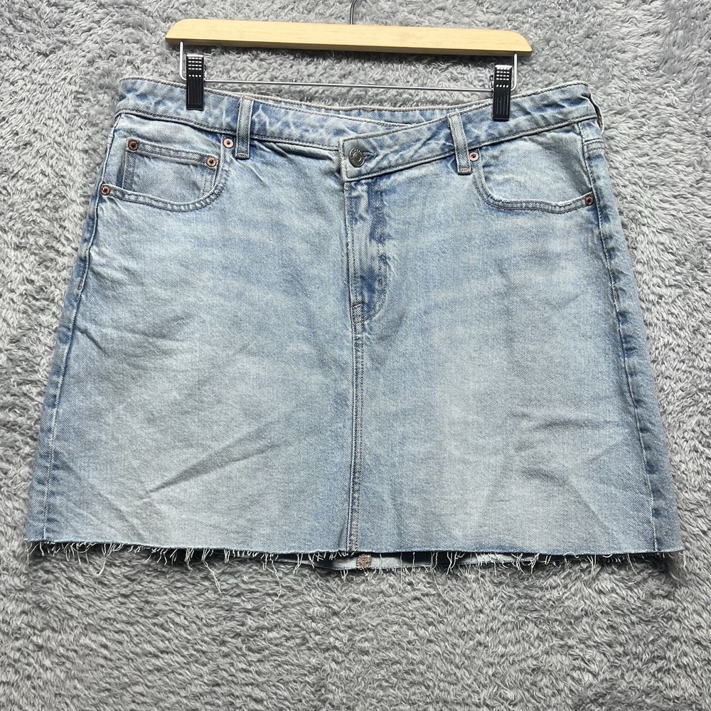 American Eagle Skirt Womens 16 Blue Mini Light Wash Denim Fray Hem Festival